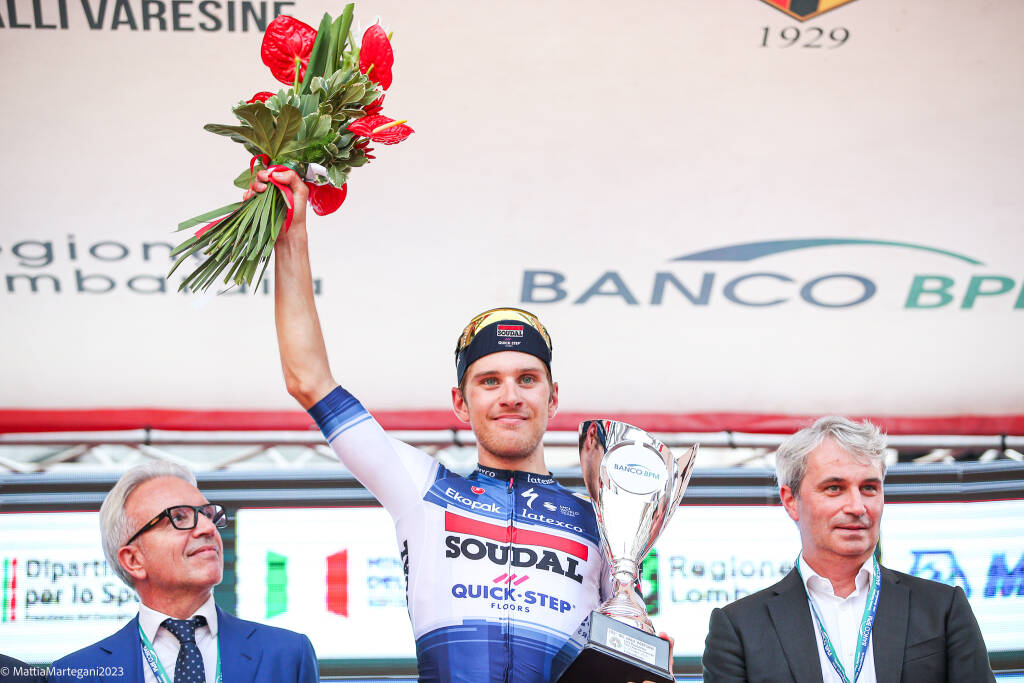 Tre Valli Varesine 2023 - Le premiazioni nel cuore di Varese