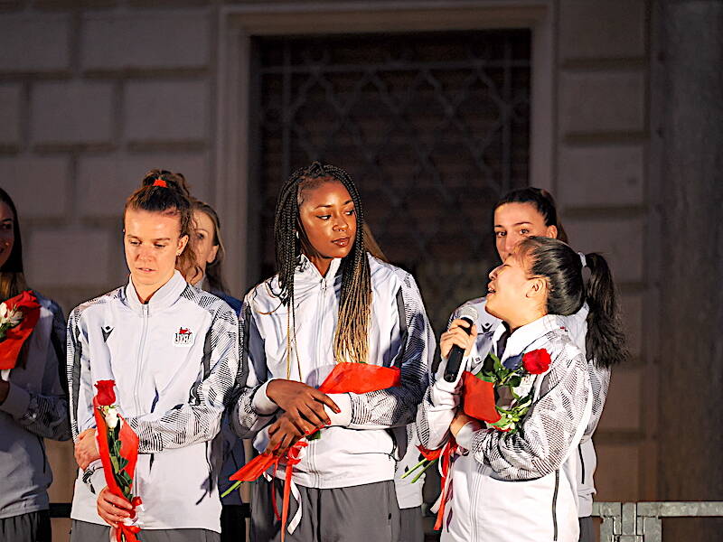 Pallavolo: le atlete della UYBA si presentano