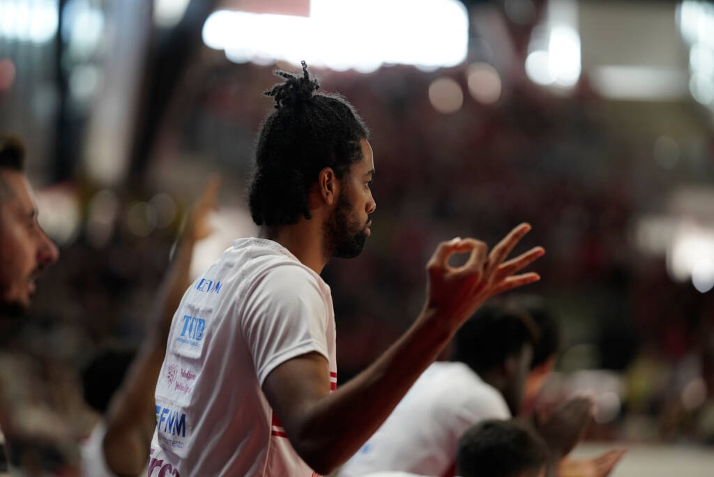 Openjobmetis Varese - Dolomiti Energia Trento 84-85