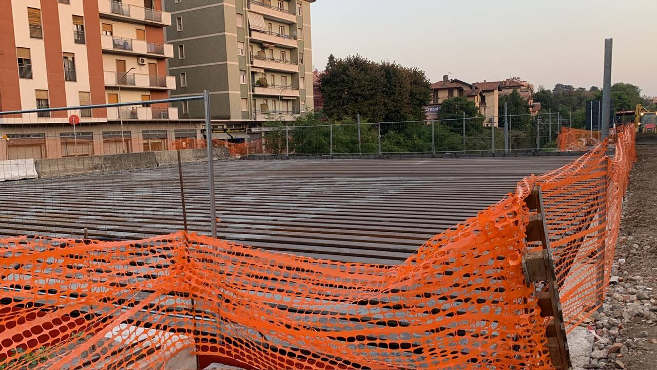 Commissione lavori pubblici nel cantiere di largo flaiano a Varese