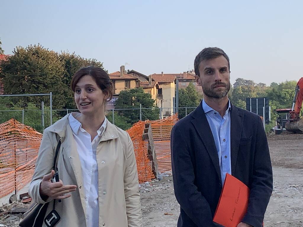 Commissione lavori pubblici nel cantiere di largo flaiano a Varese