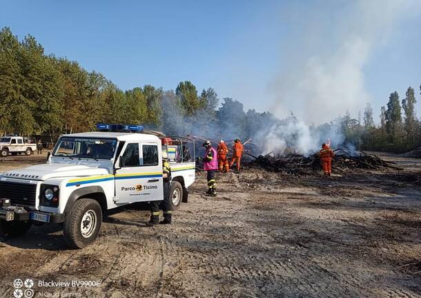 Esercitazione antincendio nella valle del Ticino