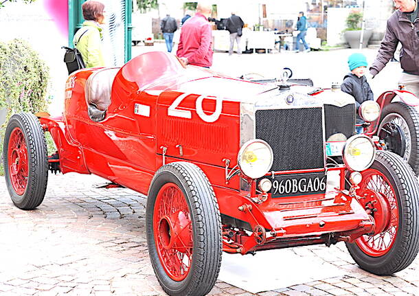 Gallarate si riempie di auto storiche con il "Criterium d'inverno"