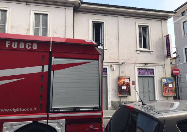 Incendio al cinema Multisala Saronnese