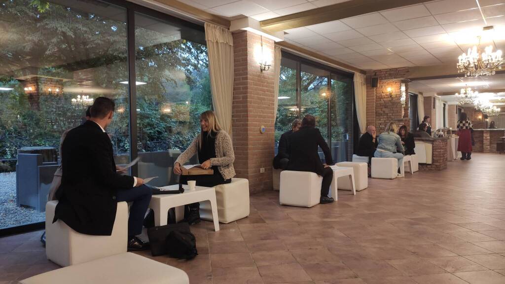 Italia meta di matrimoni, i professionisti del settore si incontrano a Ternate