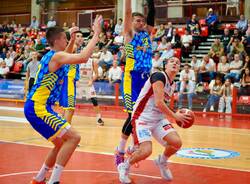 Legnano Basket sfida in casa Piombino. Foto di Daniele Zaffaroni