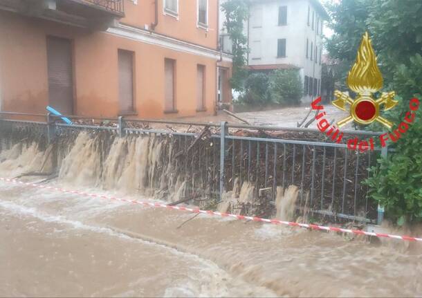 Maltempo in Lombardia, oltre 180 interventi dei vigili del fuoco in 12 ore