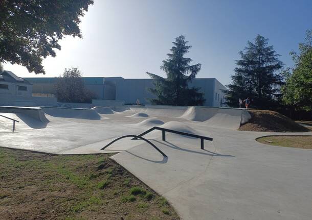 Saronno inaugura il nuovo volto dello skatepark del quartiere Matteotti