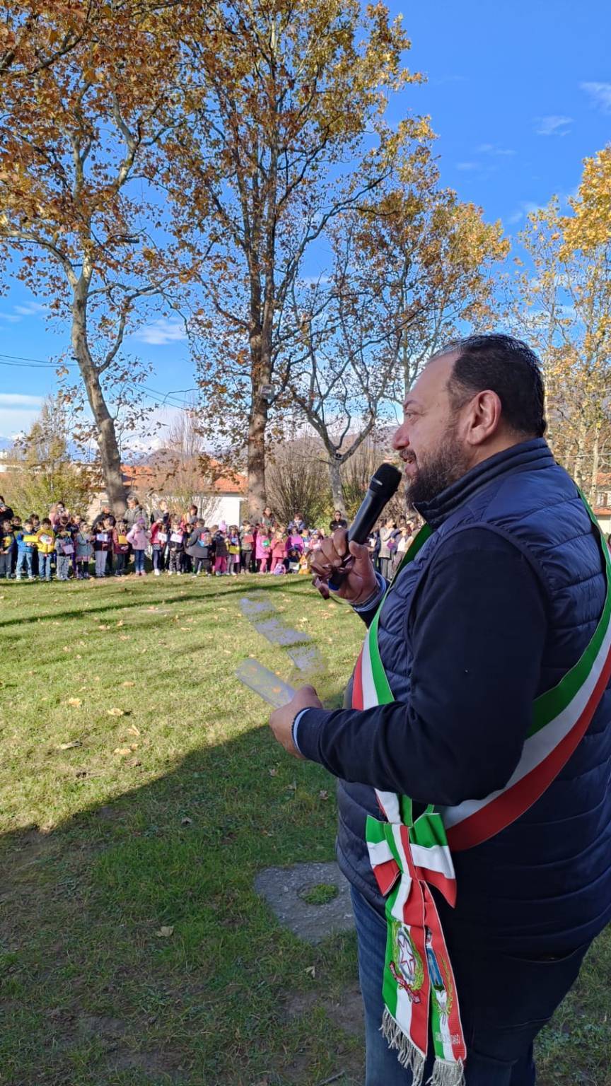 A Casciago sfilano i diritti dei bambini