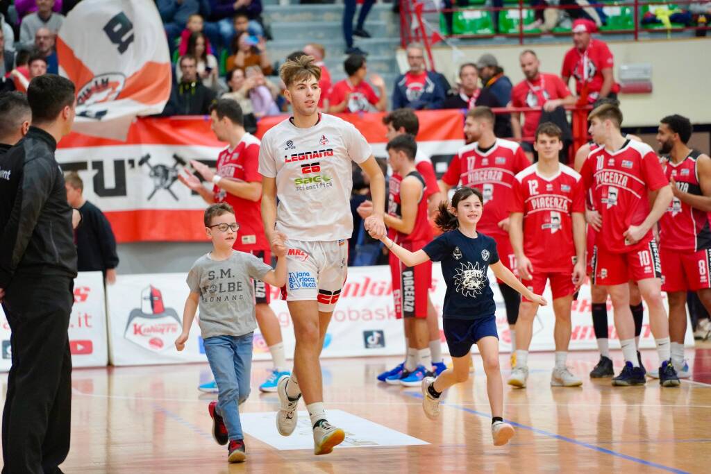 Basket Legnano sfida Piacenza in casa 