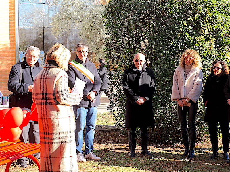 La panchina rossa a Gallarate