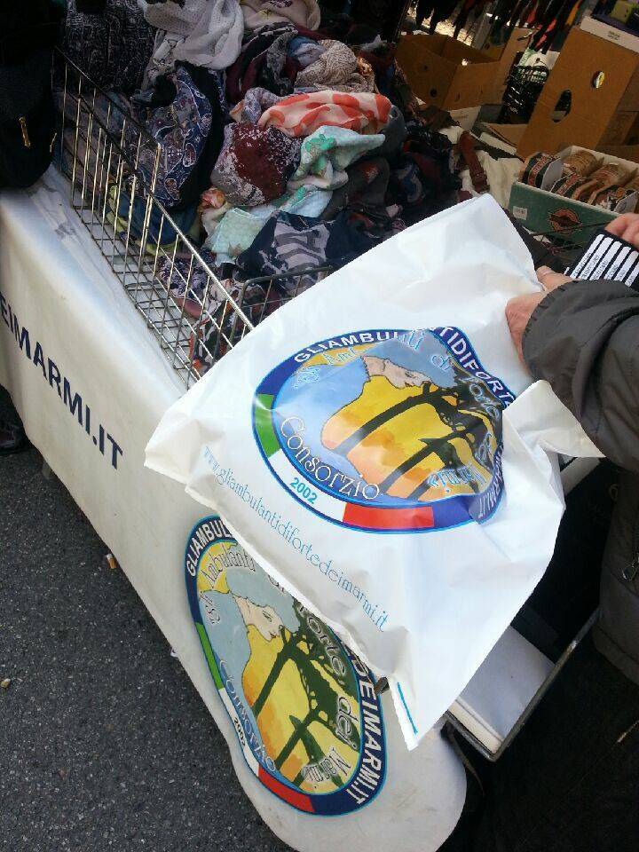 Gli Ambulanti di Forte dei Marmi® a Legnano con il distretto del commercio LEGNANO ON