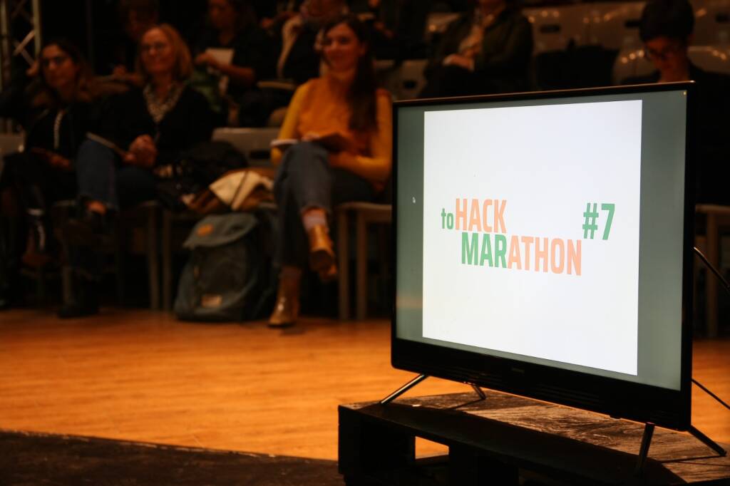 Hackaton allo spazio Yak