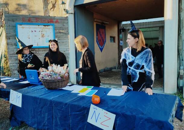 Halloween alla contrada La Flora in versione rossoblu