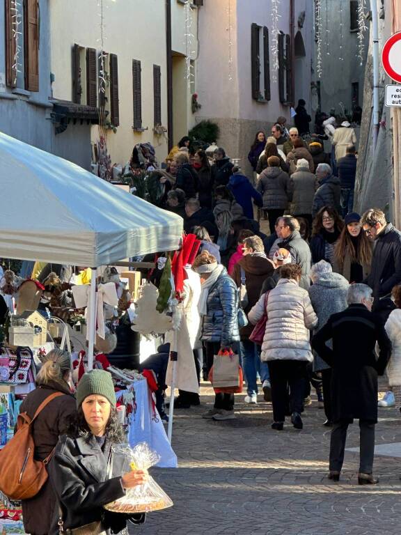 Il mercatino di Galliate Lombardo 2023