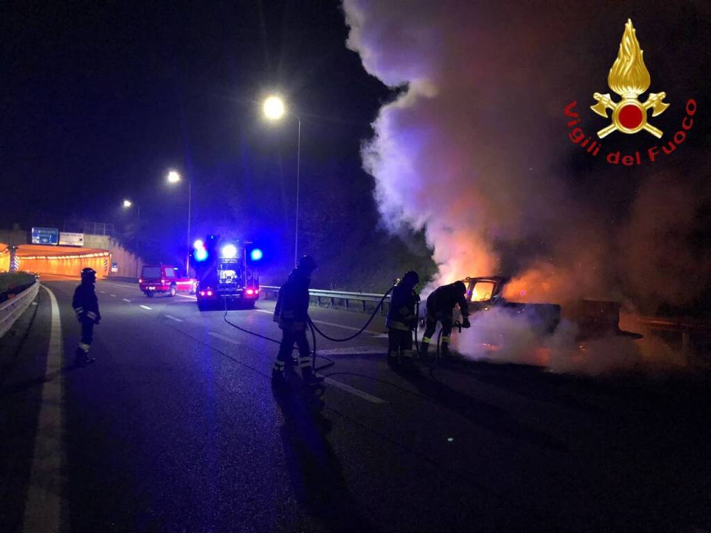 incendio auto 336 malpensa
