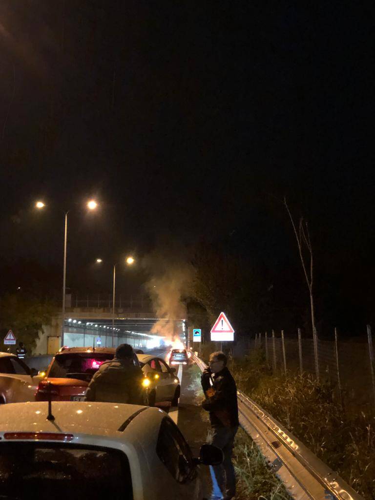 Incendio in superstrada di Malpensa  