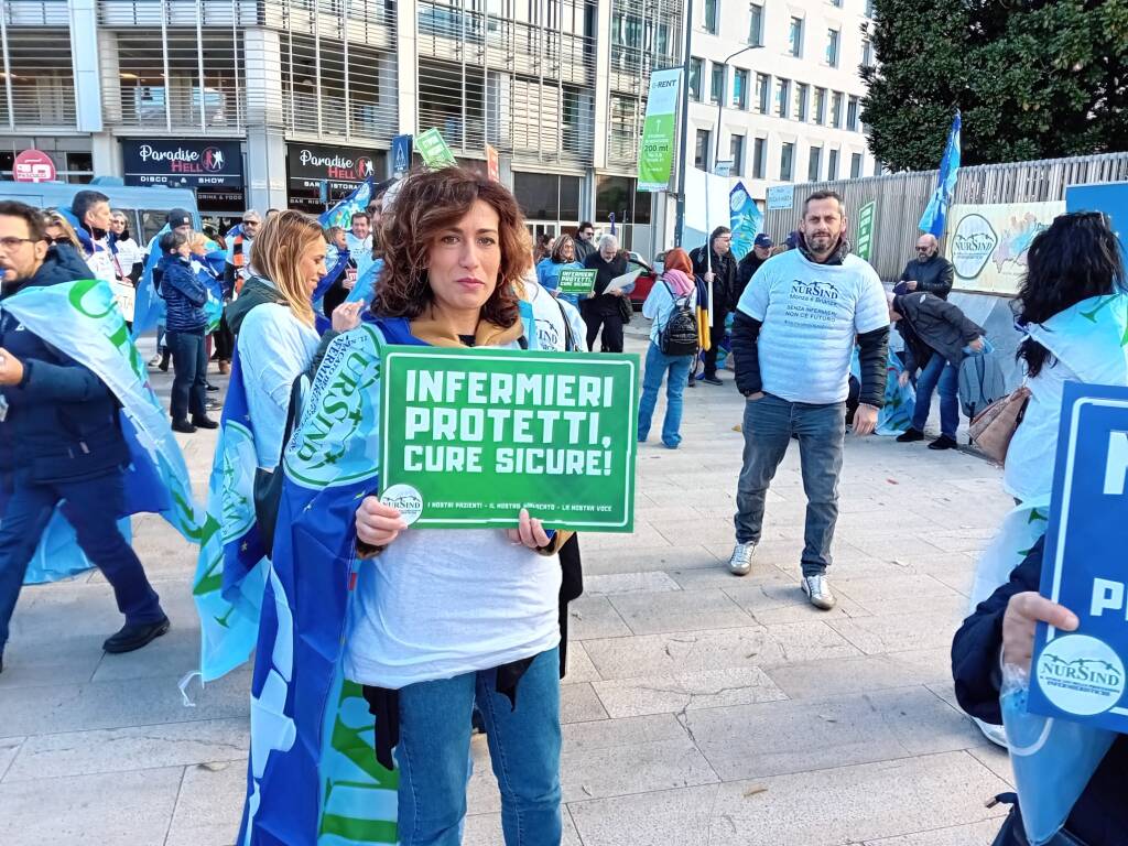 Infermieri di Legnano in sciopero a Milano: «Senza di noi gli Ospedali si fermano»