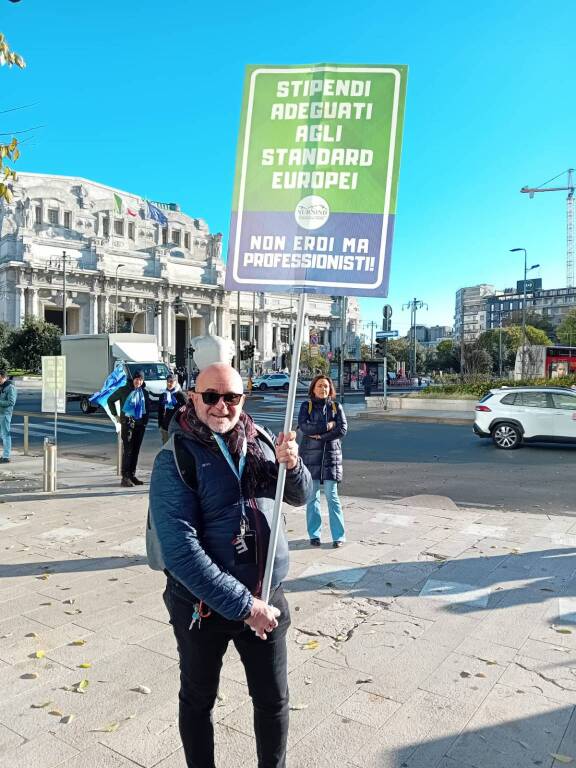 Infermieri di Legnano in sciopero a Milano: «Senza di noi gli Ospedali si fermano»