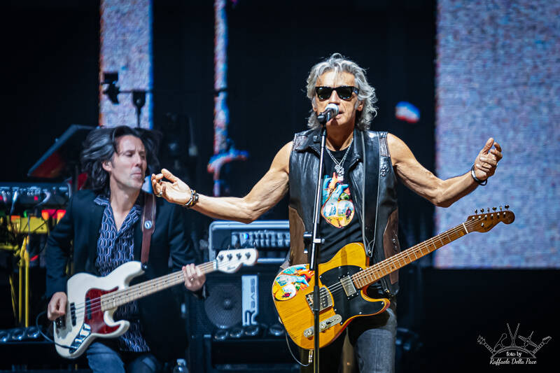Ligabue infiamma il Mediolanum Forum di Milano