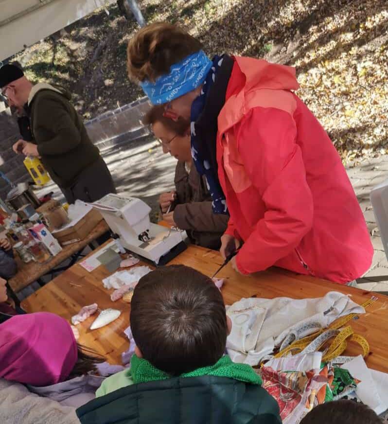 Quasi 200 persone alla festa del riuso e del riciclo a Luvinate