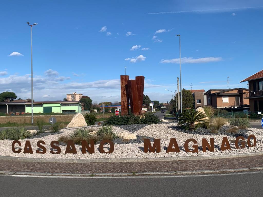 rotonda Tigros Cassano Magnago