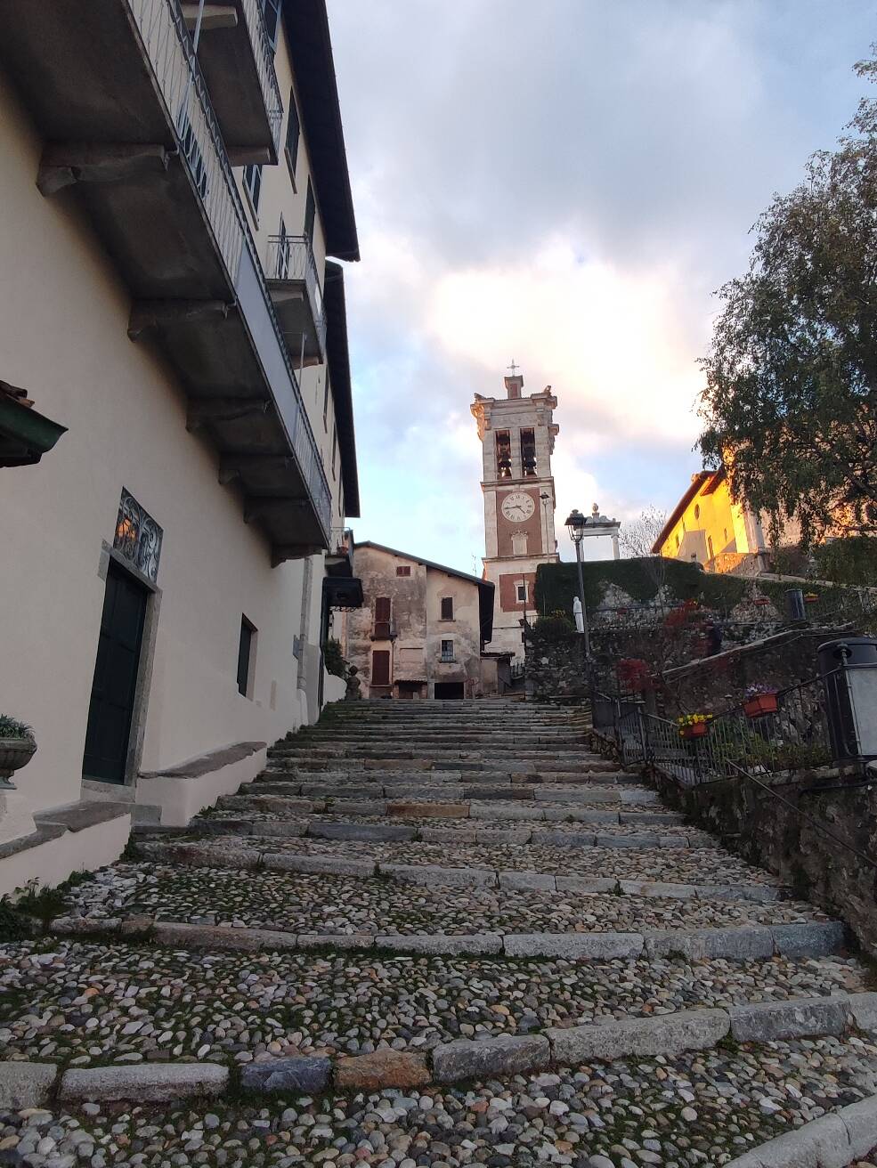 Sacro Monte all'imbrunire