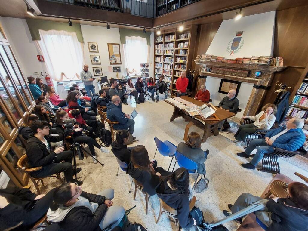 Saltrio - La presentazione del Sentiero del silenzio