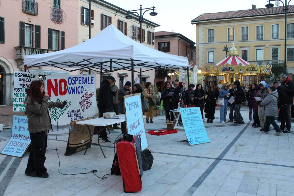 studenti candiani contro violenza sulle donne