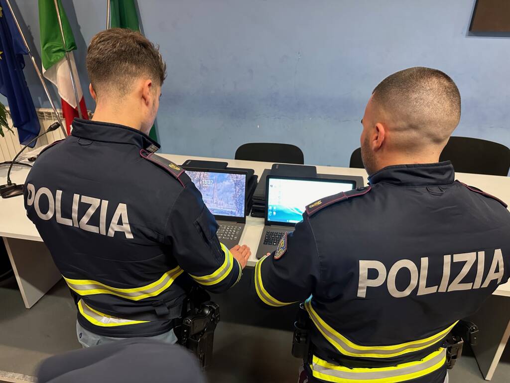Tradate - Restituiti i computer rubati al Curie