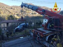 Viggiù - Incidente stradale, intervento dei vigili del fuoco