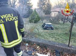 Viggiù - Incidente stradale, intervento dei vigili del fuoco