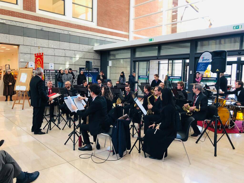 Alle Gallerie Cantoni di Legnano il corpo bandistico di Legnano