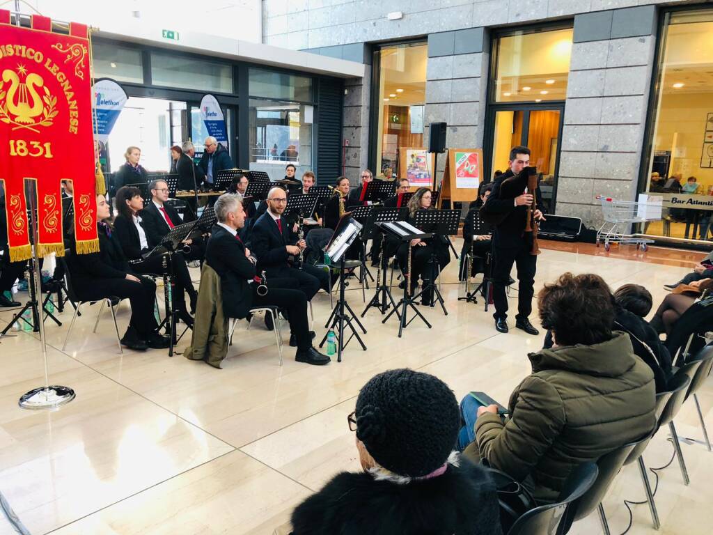 Alle Gallerie Cantoni di Legnano il corpo bandistico di Legnano