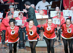 Banda e majorettes di nuovo insieme per il tradizionale concerto di Natale di Rovello Porro