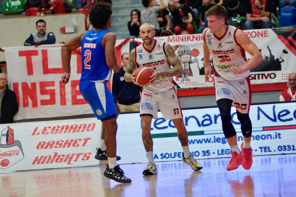 Basket: Legnano sfida Herons Montecatini al Pala Borsani di Castellanza