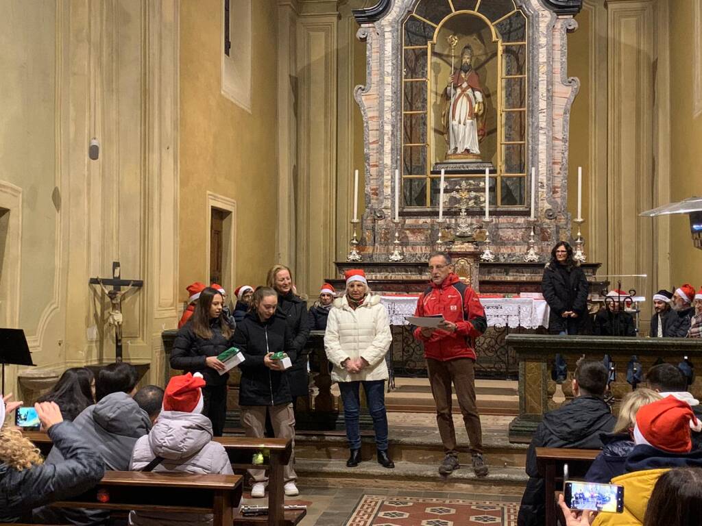  Canti, luci e borse di studio a Sant'Eusebio con la Pro Loco di Casciago 