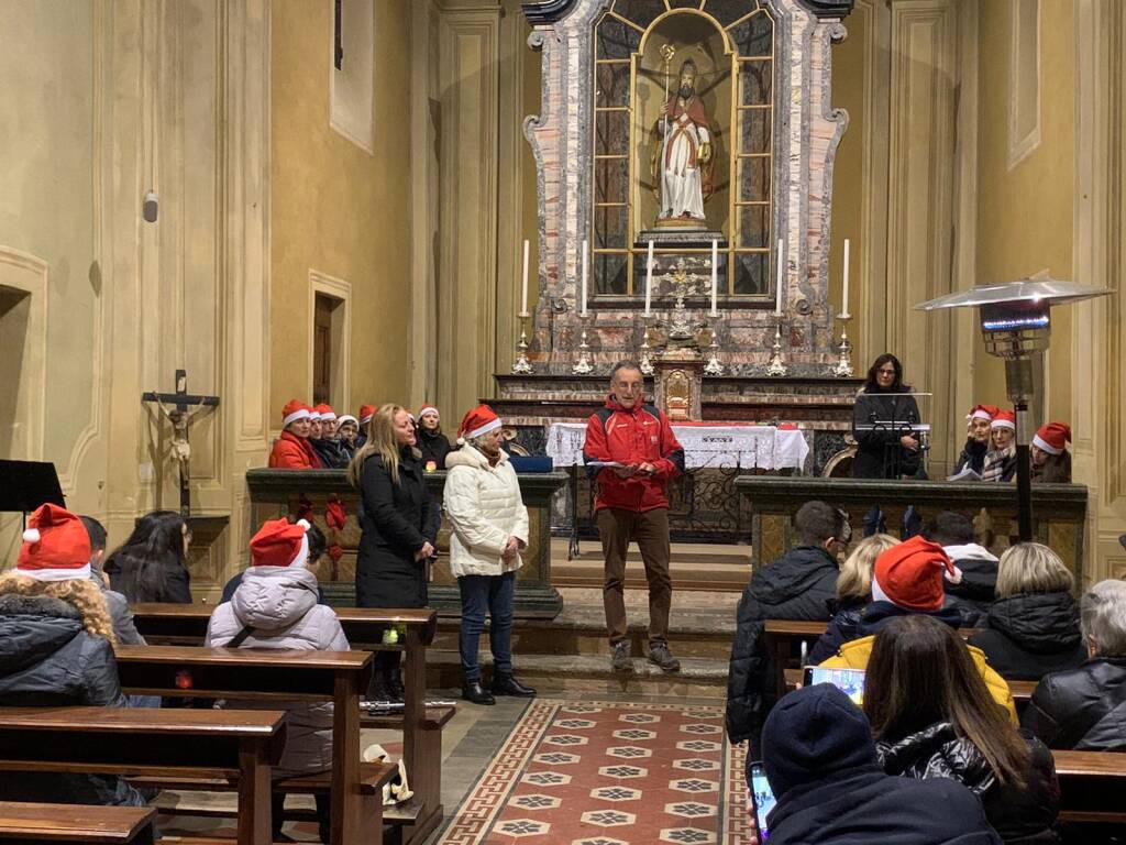  Canti, luci e borse di studio a Sant'Eusebio con la Pro Loco di Casciago 