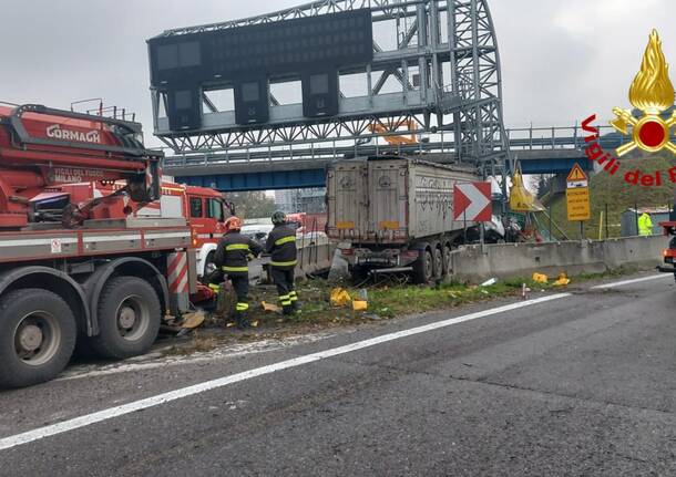 Incidente in A4 a Sesto San Giovanni