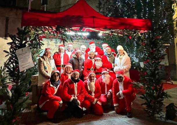 Castiglione Olona - La festa con i Babbo Natale