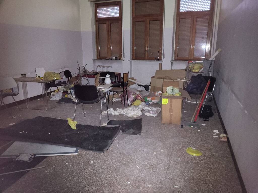 Dentro l'ex Liceo Verri di Legnano