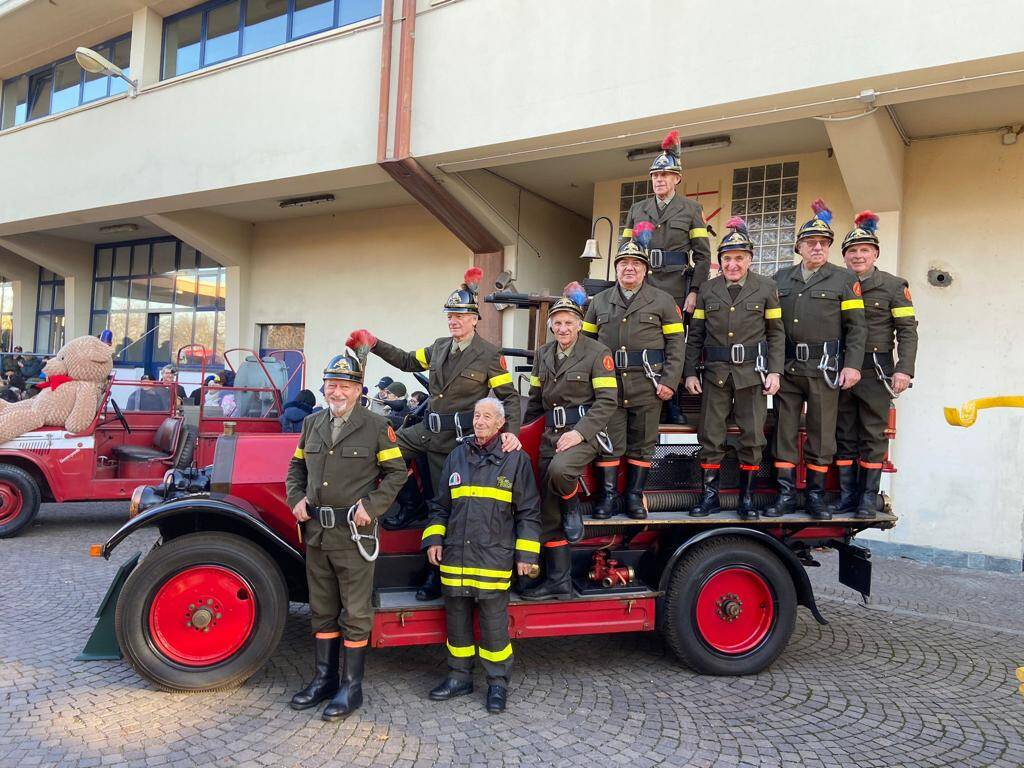 Festa dell'incontro al distaccamento dei vigili del fuoco di busto