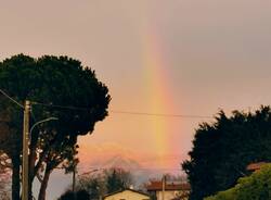 L'arcobaleno dell'11 dicembre 2023 sul Verbano 