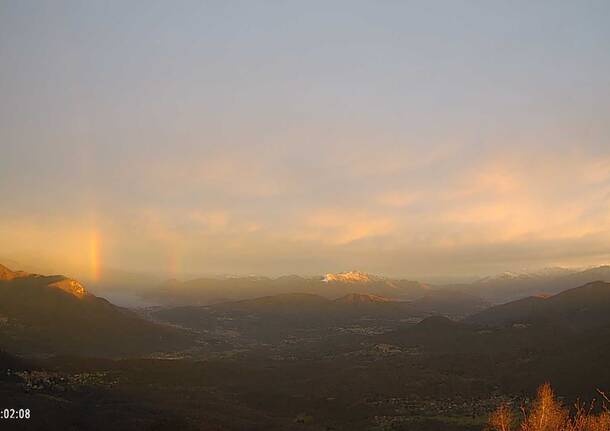L'arcobaleno dell'11 dicembre 2023 sul Verbano 