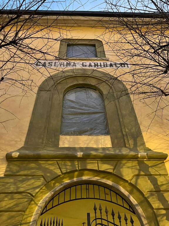 La Caserma garibaldi torna "svelata"
