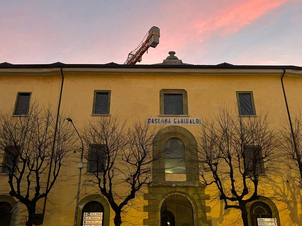 La Caserma garibaldi torna "svelata"