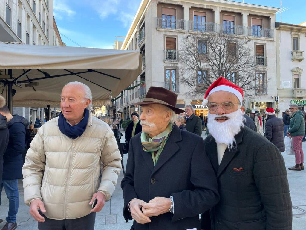 La festa di natale de "La Panchina" in centro a Legnano