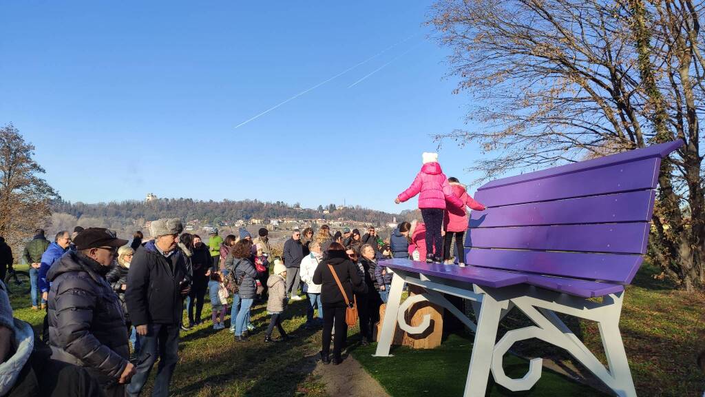 La prima "big bench" del Lago di Comabbio