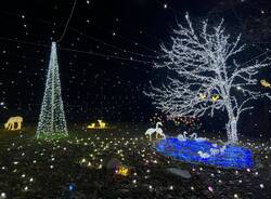 Le lucine di Leggiuno si accendono con la magia del Natale