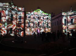 Le nuove luci di Natale ai giardini Estensi